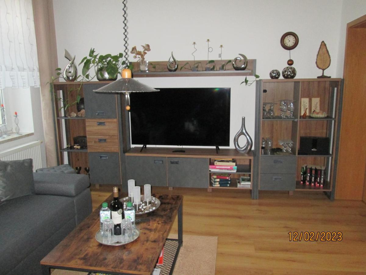 Zentrale-Ruhige Ferienwohnung Reichenbach im Vogtland Exterior foto