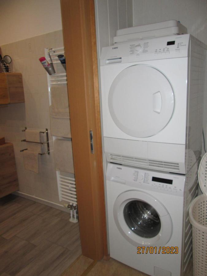Zentrale-Ruhige Ferienwohnung Reichenbach im Vogtland Exterior foto